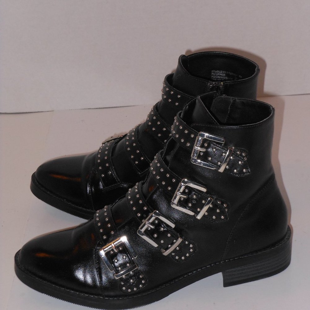 MADDEN NYC BLACK SILVER STUDDED ANKLE BOOTS SIZE 8 MEDIUM - Picture 6 of 7